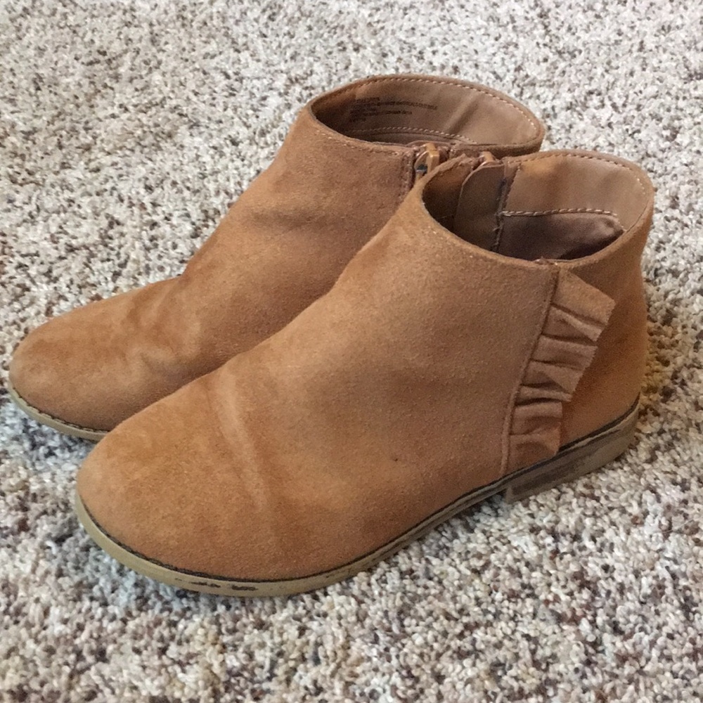 Cat & Jack Girls Booties - Tan
